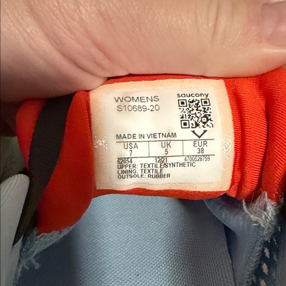 Saucony Endorphin Series with speedwell technology - Picture 6 of 8